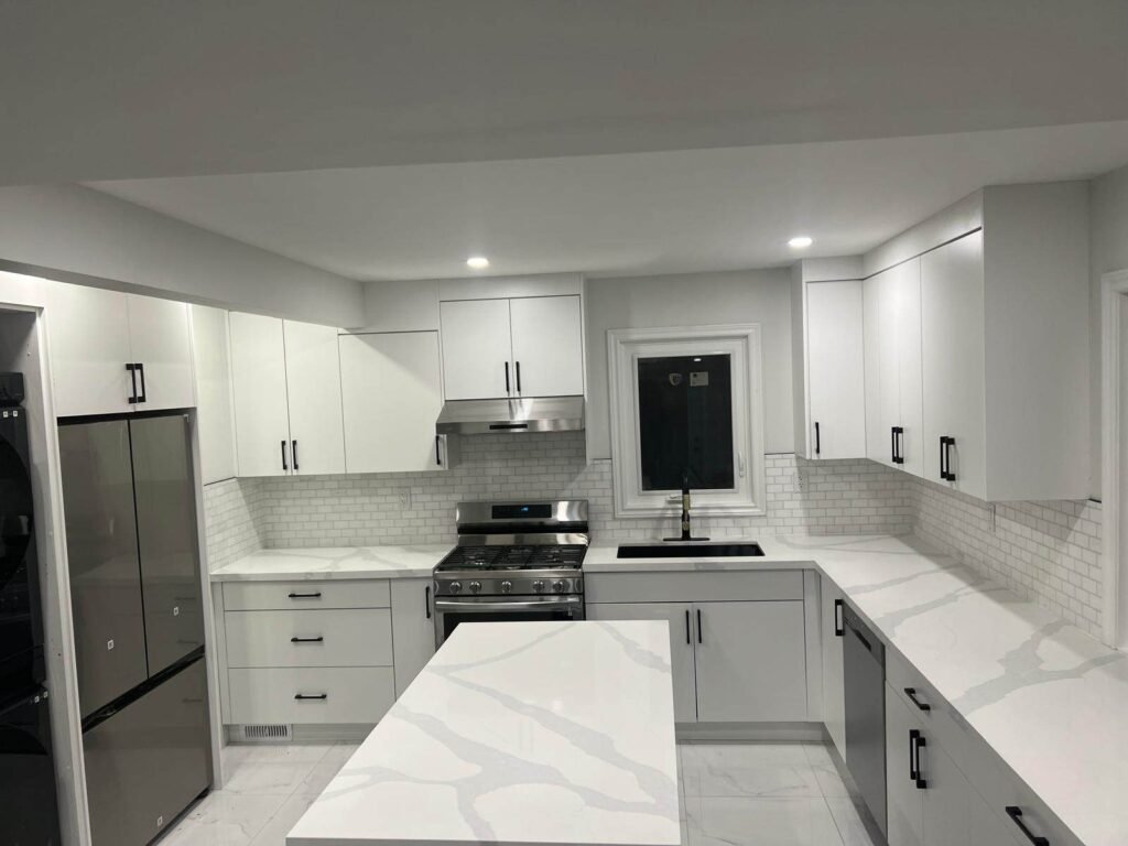 prjD-PHOTO-2024-12-22-21-54-48(1)_8_11zon Huntington Duplex Renovation - First Floor Kitchen