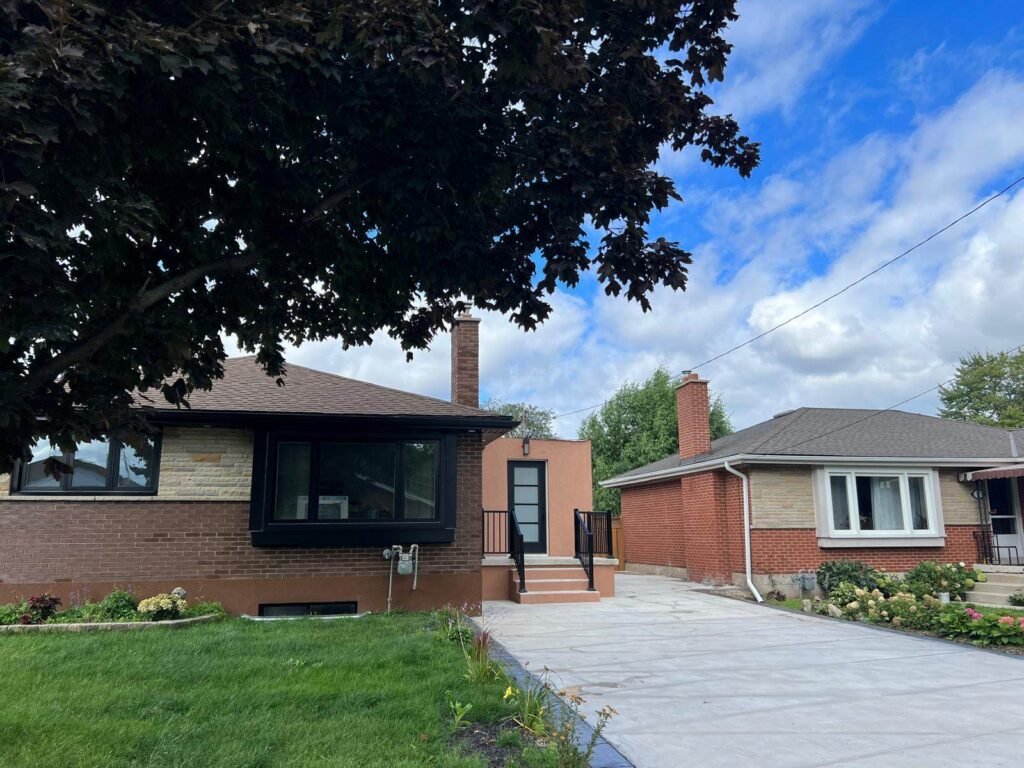 prjD-PHOTO-2024-12-22-21-54-48_9_11zon Huntington Duplex Renovation - Outside