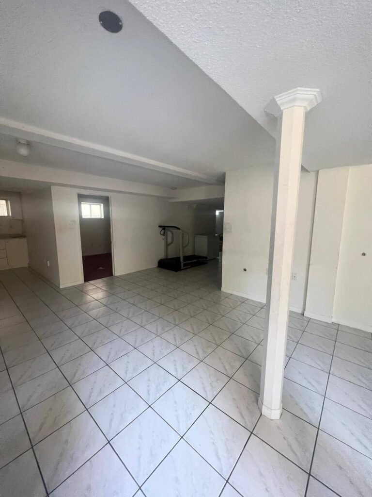 prjA_PHOTO-2024-12-22-21-56-31(2)_15_11zon Brampton Basement Renovation - Livingroom 2