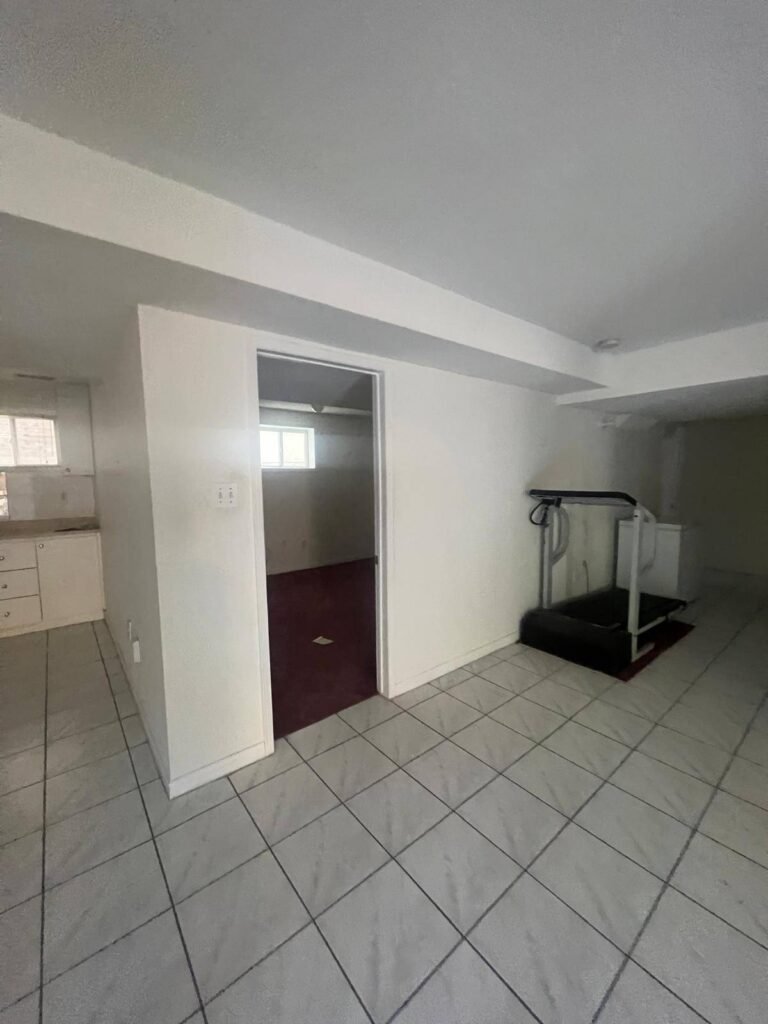 prjA_PHOTO-2024-12-22-21-56-31(3)_16_11zon Brampton Basement Renovation - Livingroom