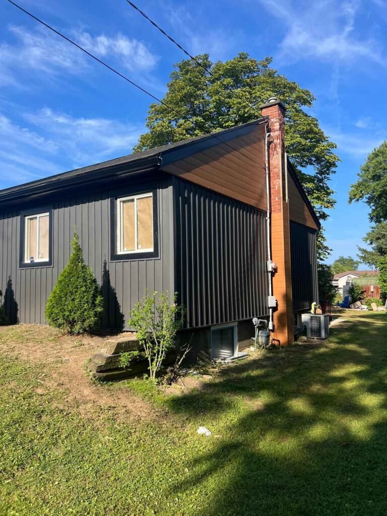 prjB_PHOTO-2024-12-22-22-23-23(2)_10_11zon Hamilton Duplex Renovation - Outside 5