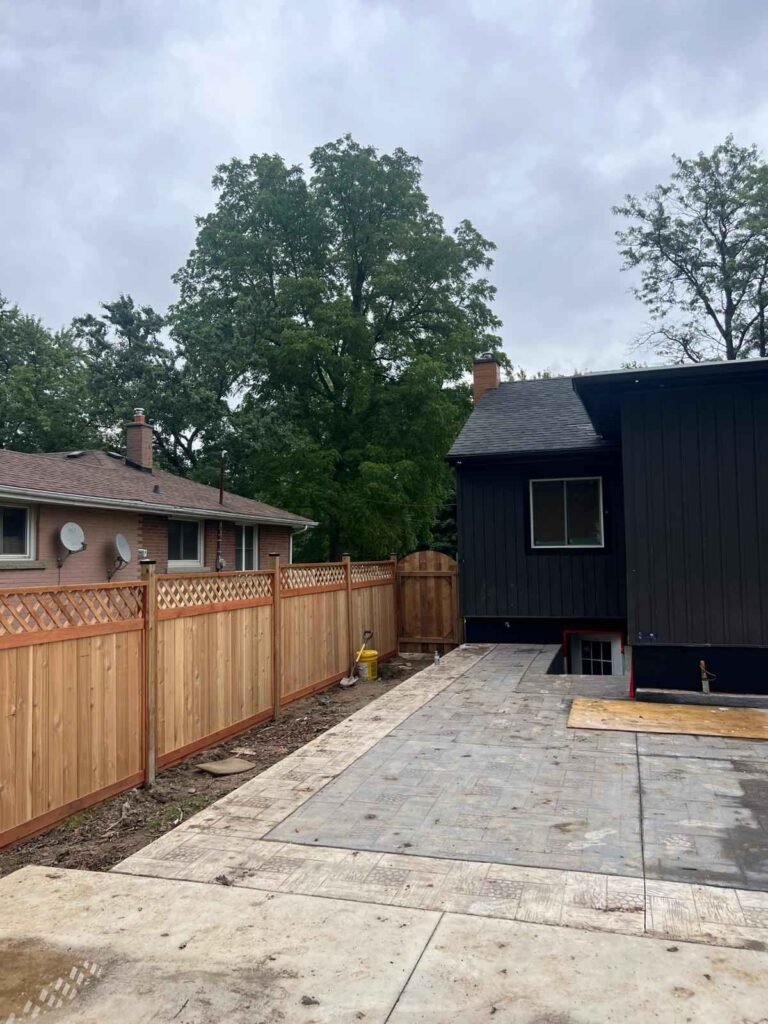 prjB_PHOTO-2024-12-22-22-28-00(2)_22_11zon Hamilton Duplex Renovation - Outside 3